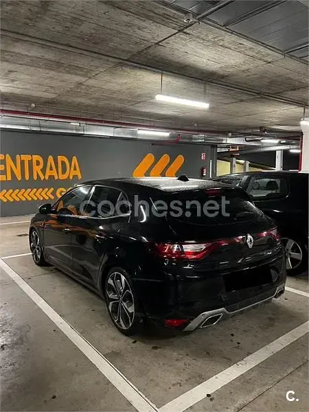Usado Renault Mégane III 130 CV (95 kW) 2016 Negro Berlina