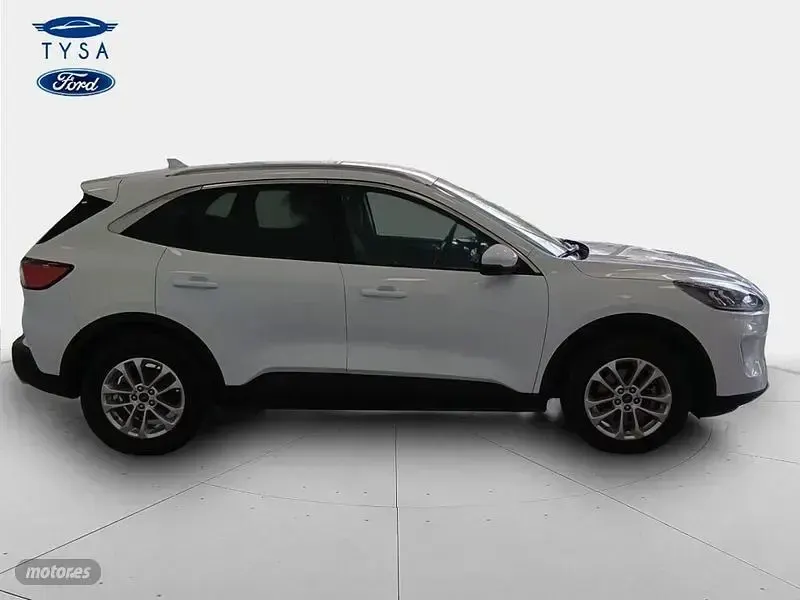 Usado Ford Kuga Titanium 191 CV (140 kW) 2022 Blanco SUV