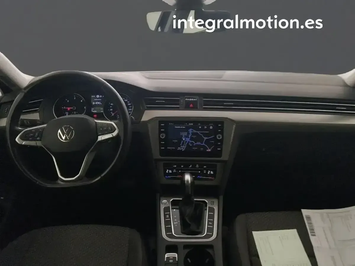 Usado VW Passat Business 122 CV (89 kW) 2021 Negro Berlina