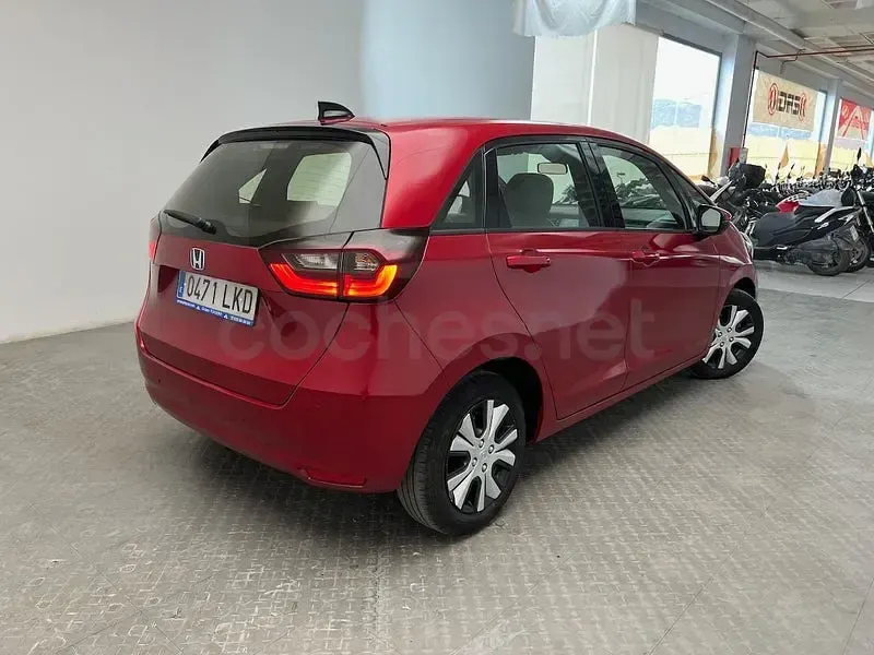 Usado Honda Jazz Elegance 109 CV (80 kW) 2020 Burdeos Utilitario