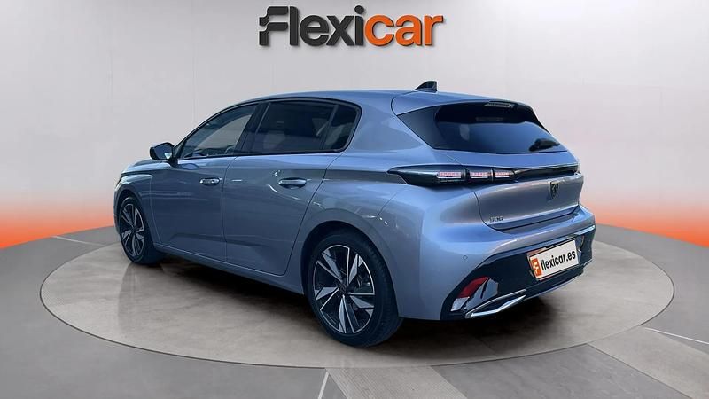 Usado Peugeot 308 Allure 131 CV (96 kW) 2023 Gris Utilitario