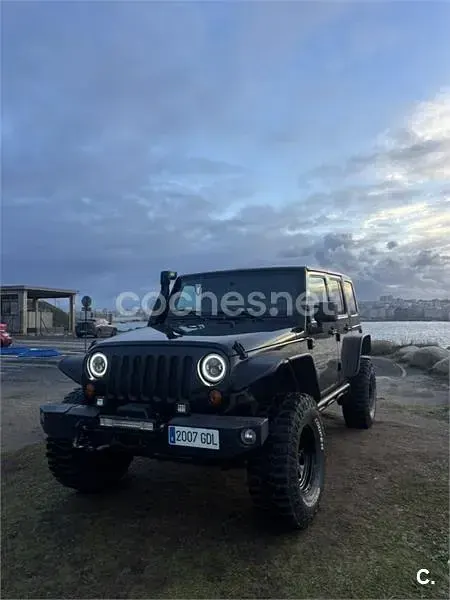 Usado Jeep Wrangler Unlimited Sahara 177 CV (130 kW) 2008 Negro SUV