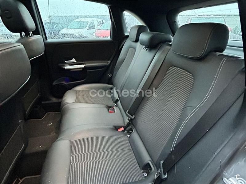 Usado Mercedes B250e 218 CV (160 kW) 2021 Gris / plata Monovolumen