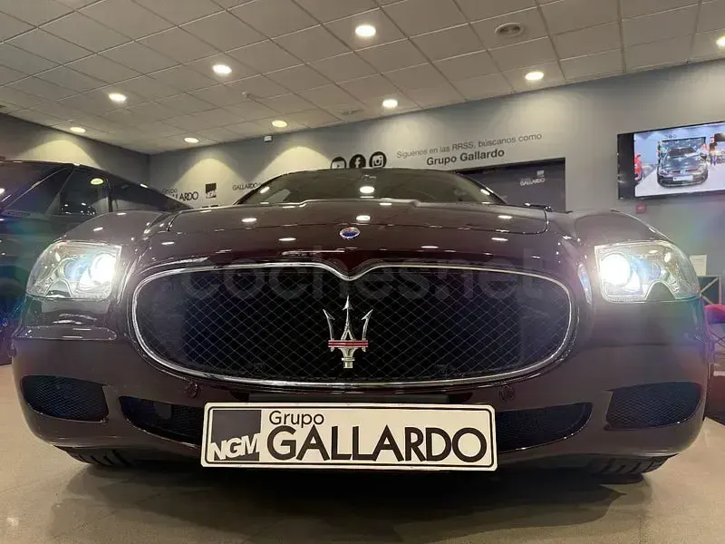 Usado Maserati Quattroporte GT 400 CV (294 kW) 2006 Granate Berlina