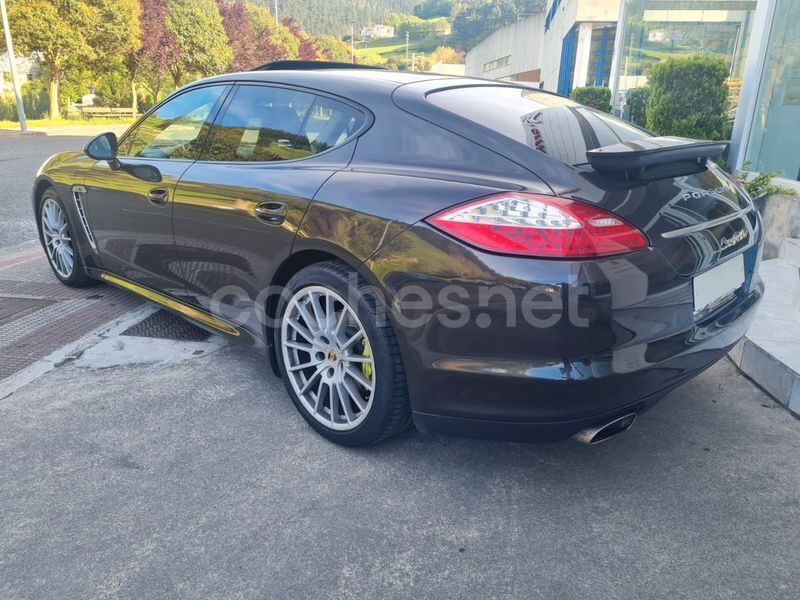 Usado Porsche Panamera Platinum Edition 300 CV (220 kW) 2013 Gris / plata Berlina