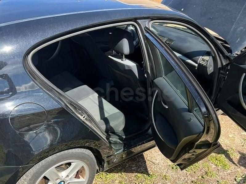 Usado BMW 116 122 CV (89 kW) 2009 Negro Utilitario