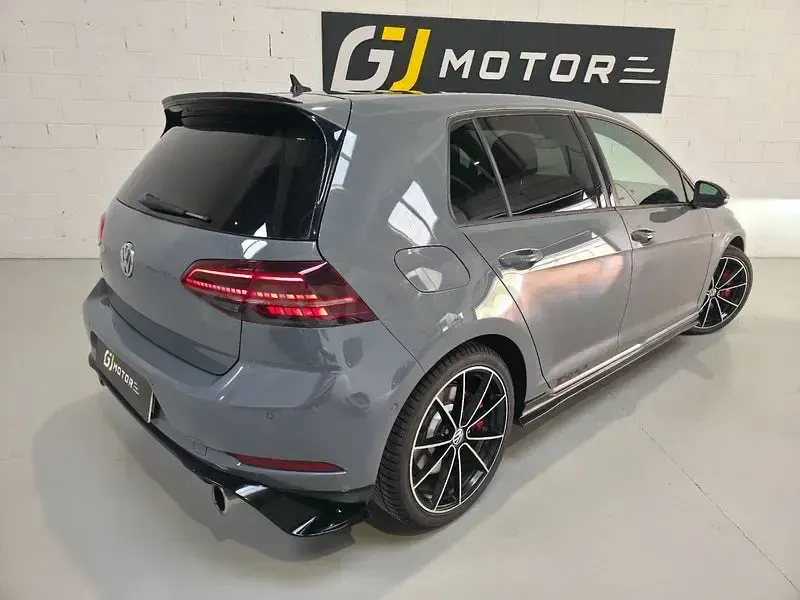Usado VW Golf VII GTI 290 CV (213 kW) 2020 Gris / plata Berlina