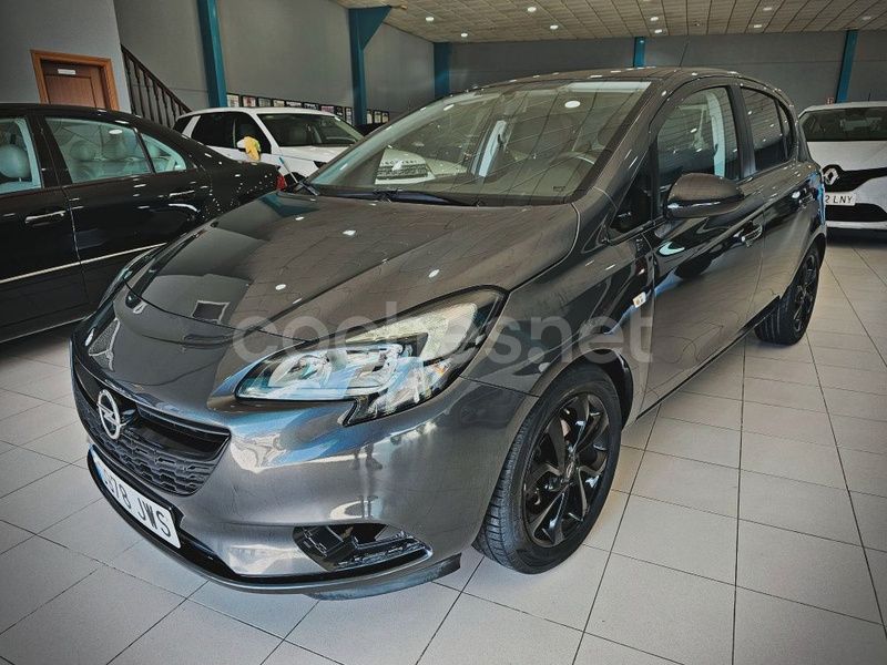 Gris / plata Usado 2017 Opel Corsa Color Edition Berlina | 7900 € (Precio justo) - Imagen 1/4