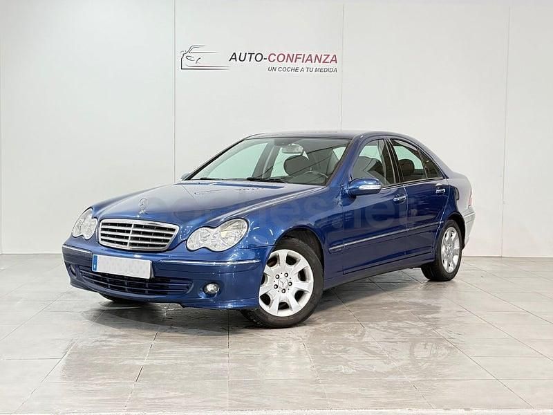 Usado Mercedes C180 Elegance 156 CV (114 kW) 2007 Azul Berlina