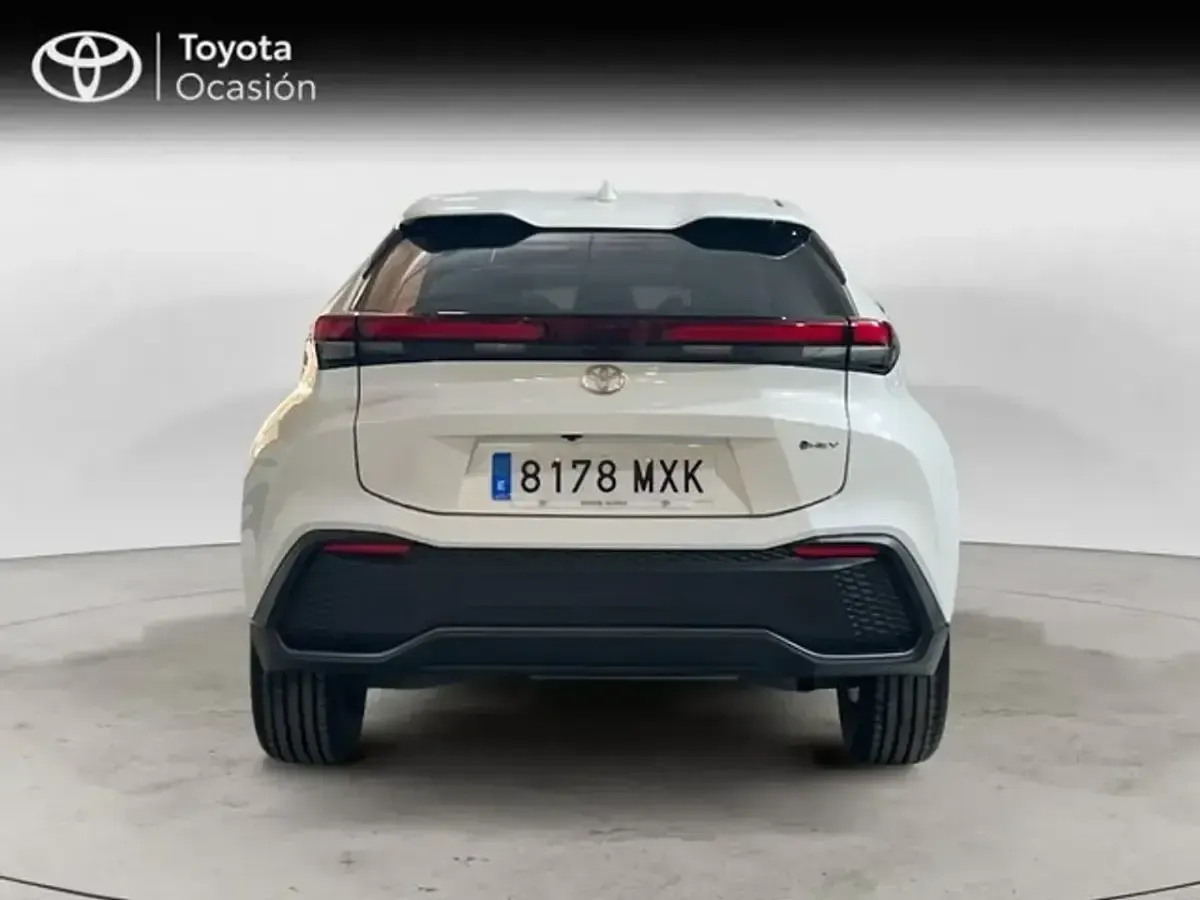 Usado Toyota C-HR Advance 140 CV (102 kW) 2024 Blanco SUV