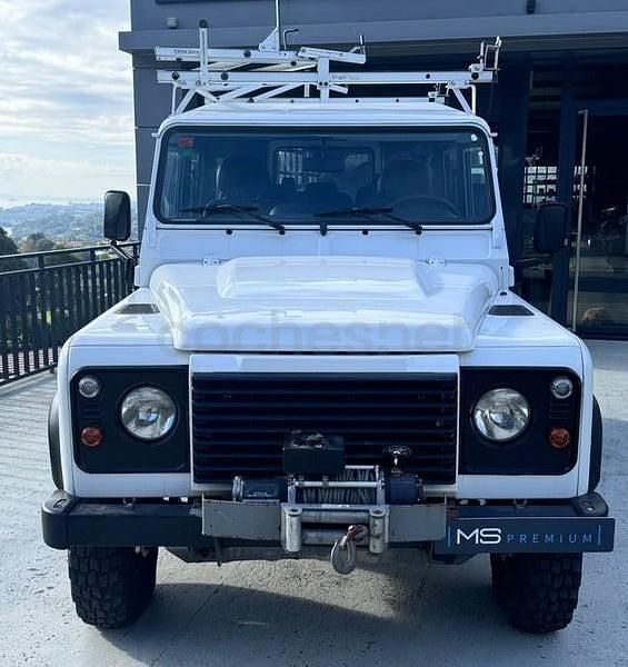 Usado Land Rover Defender 122 CV (89 kW) 2013 Blanco Familiar