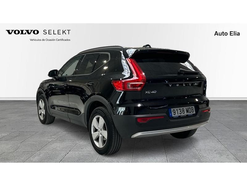 Usado Volvo XC40 129 CV (94 kW) 2022 Negro SUV