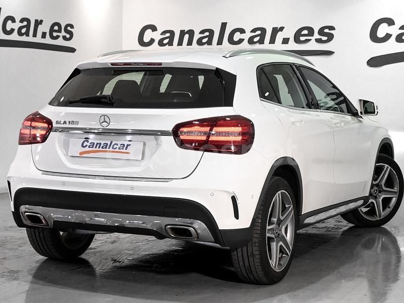 Usado Mercedes GLA180 122 CV (89 kW) 2018 Blanco SUV