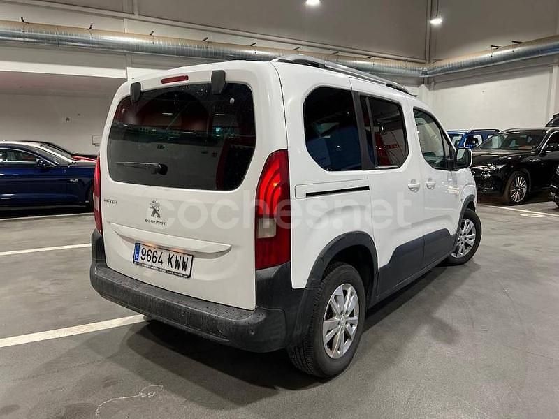 Usado Peugeot Rifter Active 100 CV (73 kW) 2019 Blanco Monovolumen