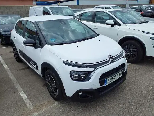 Begagnad Citroën C3 Feel 102 HK (75 kW) 2022 Vit Halvkombi