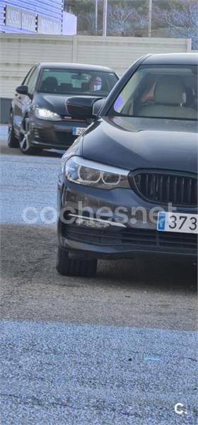 Gris / plata Usado 2017 BMW 520 Gran Turismo Berlina | 22.000 € (Precio justo) - Imagen 1/4