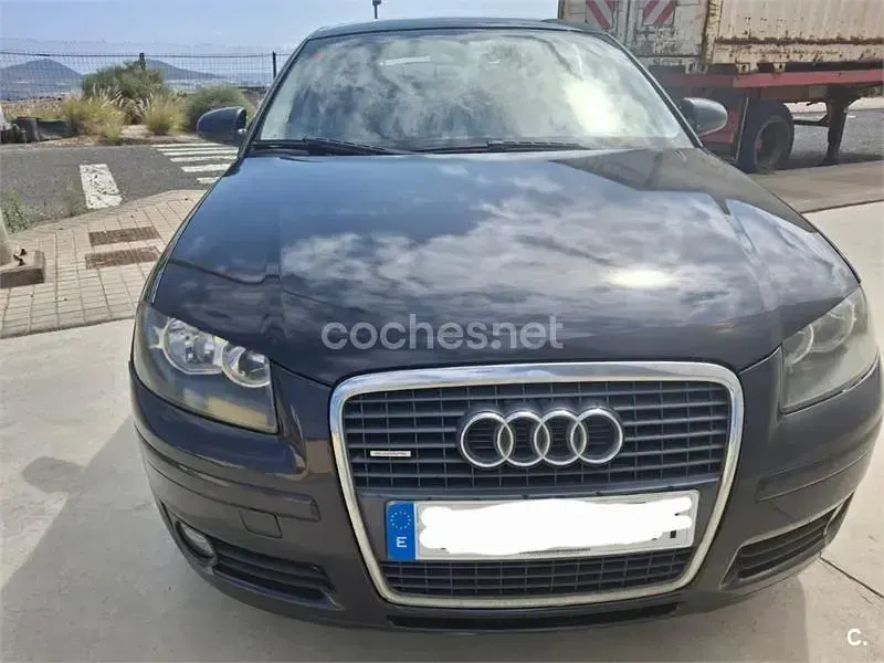 Usado Audi A3 Sportback Ambition 200 CV (147 kW) 2006 Negro Utilitario