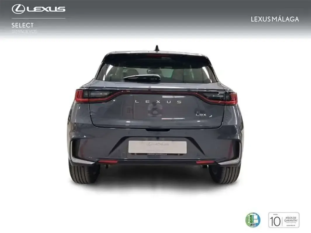 Nuevo Lexus LBX 136 CV (100 kW) 2025 Gris SUV