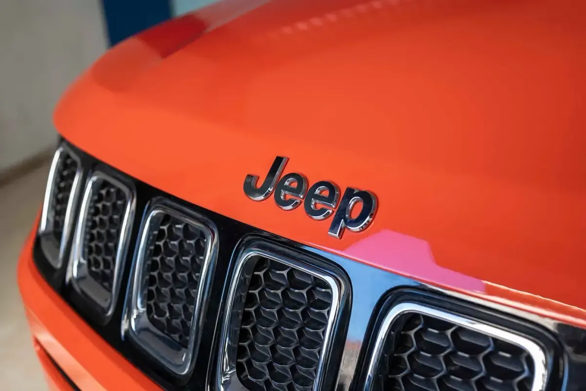 Usado Jeep Compass Limited 170 CV (125 kW) 2018 Naranja SUV