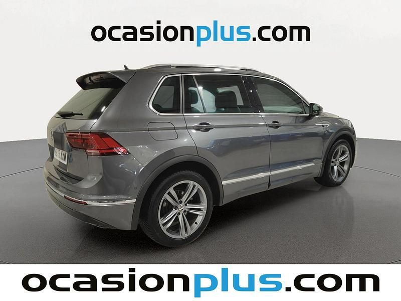 Usado VW Tiguan Sportline 150 CV (110 kW) 2019 Gris SUV