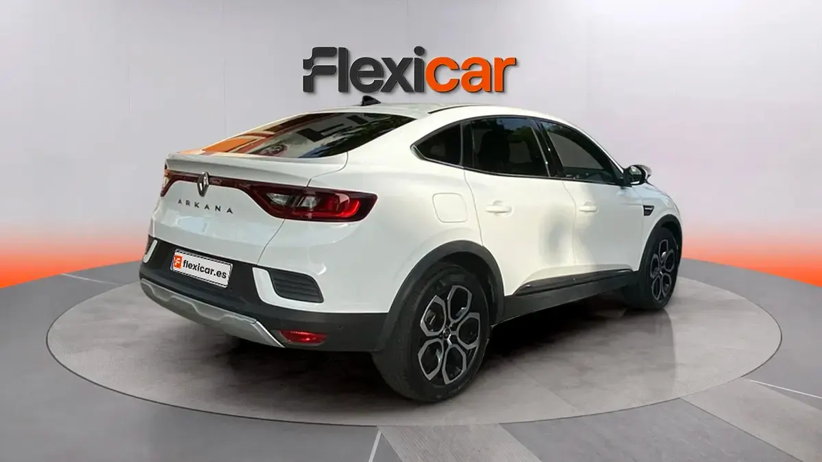Usado Renault Arkana Zen 140 CV (102 kW) 2021 Blanco SUV
