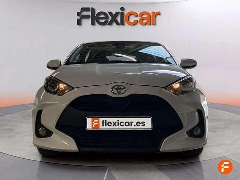 Usado Toyota Yaris Edition 125 CV (91 kW) 2023 Blanco Utilitario