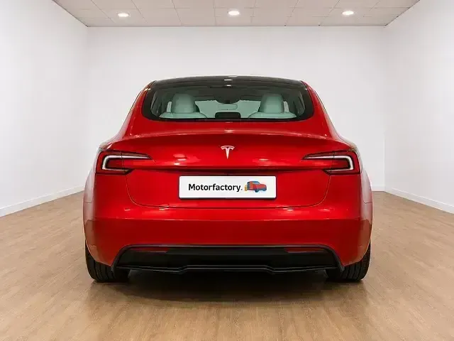 Usado Tesla Model 3 366 kW (498 CV) 2023 Rojo Berlina