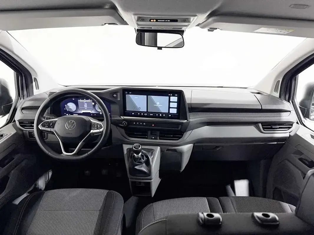 Usado VW Caravelle 110 CV (80 kW) 2025 Gris Van