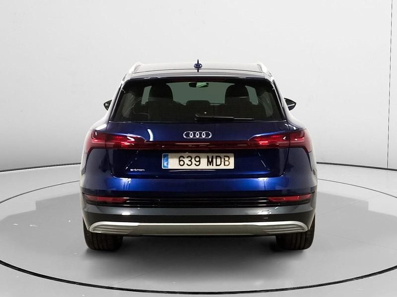 Usado Audi e-tron Advanced Plus 300 kW (408 CV) 2022 Azul SUV
