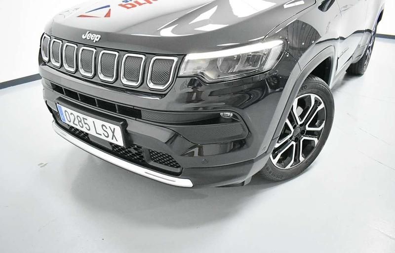 Usado Jeep Compass Limited 131 CV (96 kW) 2021 Negro SUV