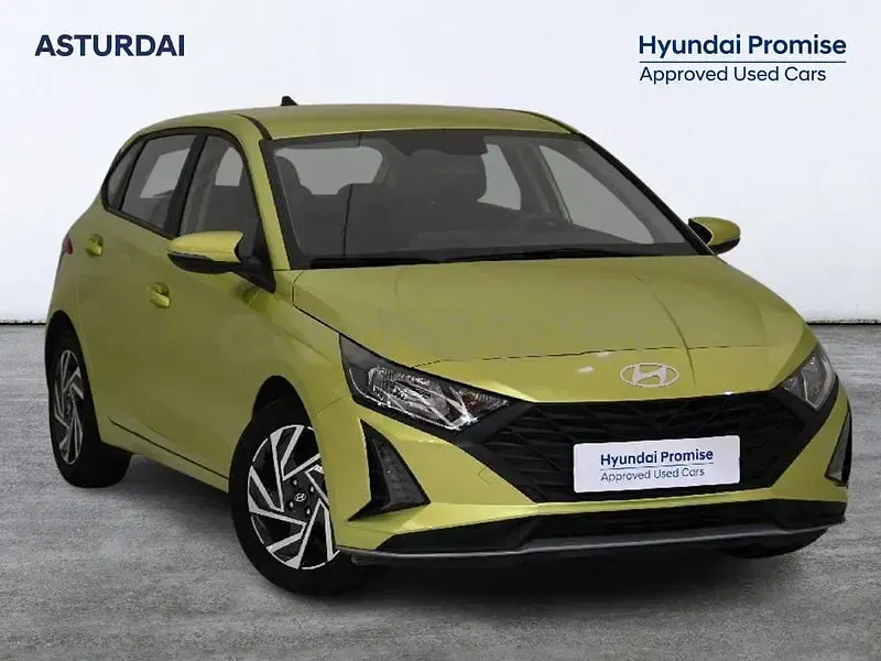 Usado Hyundai i20 84 CV (61 kW) 2024 Verde Utilitario