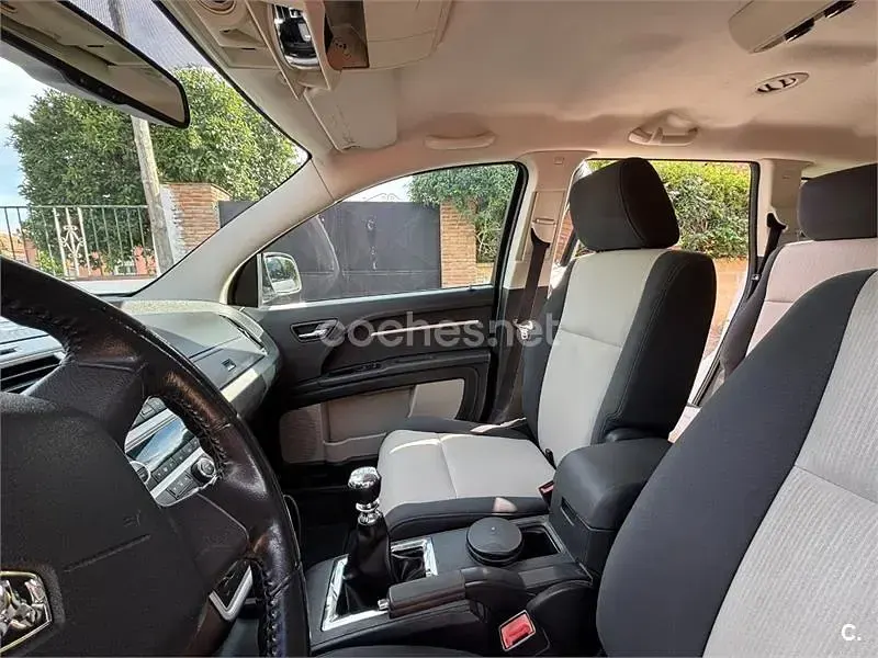Usado Dodge Journey SXT 140 CV (102 kW) 2009 Blanco SUV