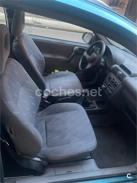 Usado Opel Corsa Swing 60 CV (44 kW) 1994 Azul Berlina