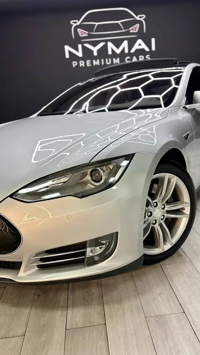 Usado Tesla Model S 309 kW (421 CV) 2016 Gris Utilitario