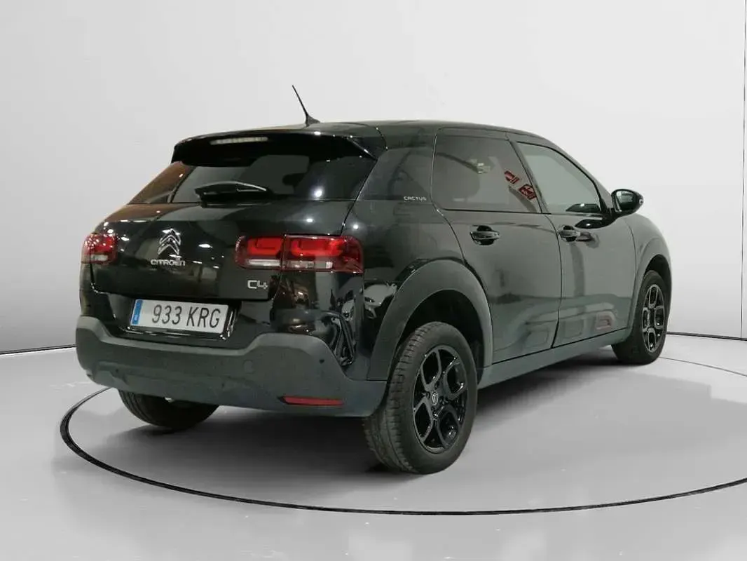 Usado Citroën C4 Cactus Feel 110 CV (80 kW) 2018 Negro Utilitario