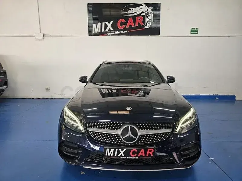 Usado Mercedes C200 160 CV (117 kW) 2019 Azul Familiar