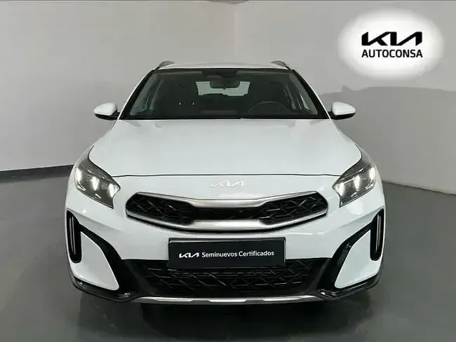 Usado Kia XCeed 100 CV (73 kW) 2025 Blanco SUV