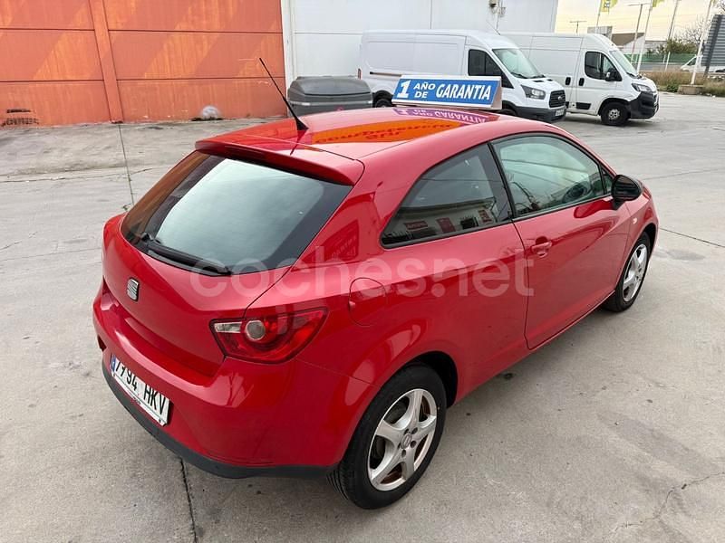 Usado Seat Ibiza SC Copa 75 CV (55 kW) 2012 Rojo Utilitario