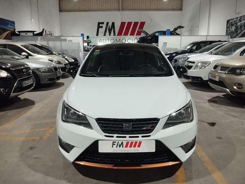 Usado Seat Ibiza SC CUPRA 179 CV (131 kW) 2013 Blanco Utilitario