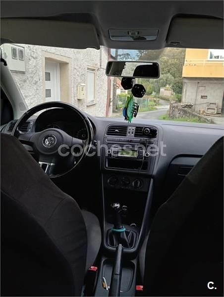 Usado VW Polo Advance 90 CV (66 kW) 2010 Negro Berlina