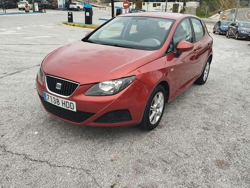 Usado Seat Ibiza Copa 90 CV (66 kW) 2011 Burdeos Utilitario