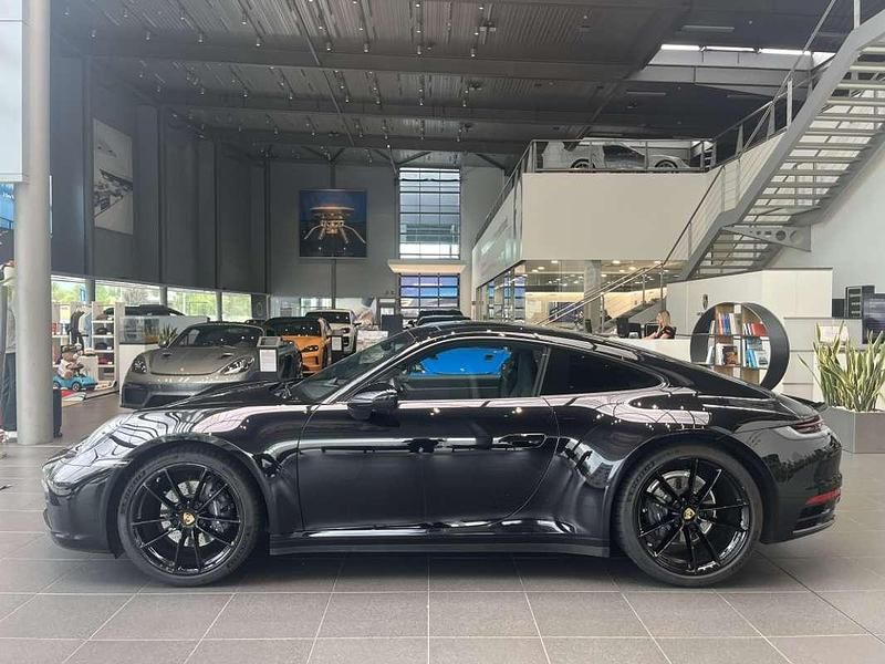 Usado Porsche 911 Carrera 385 CV (283 kW) 2020 Negro Coupe