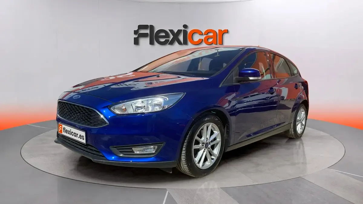 Usado Ford Focus 125 CV (91 kW) 2016 Azul Berlina
