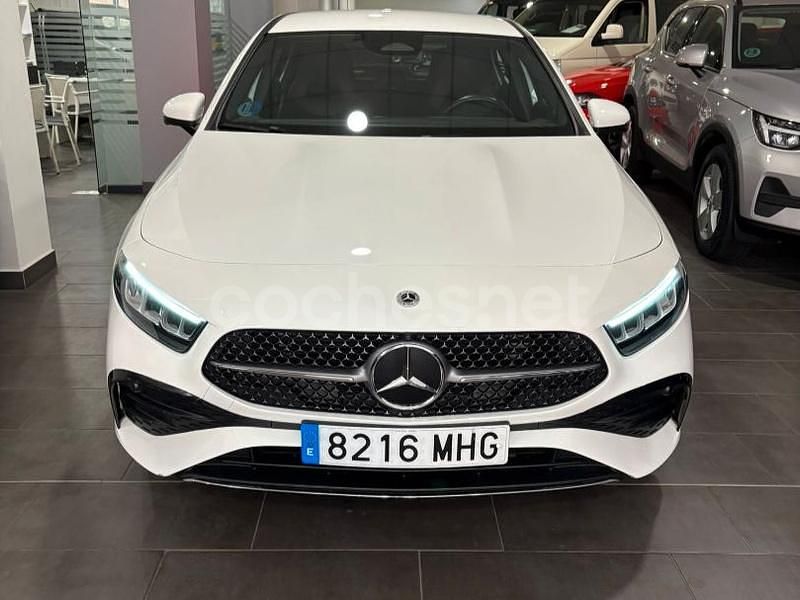 Käytetty Mercedes A180 136 HP (100 kW) 2023 Valkoinen Sedan