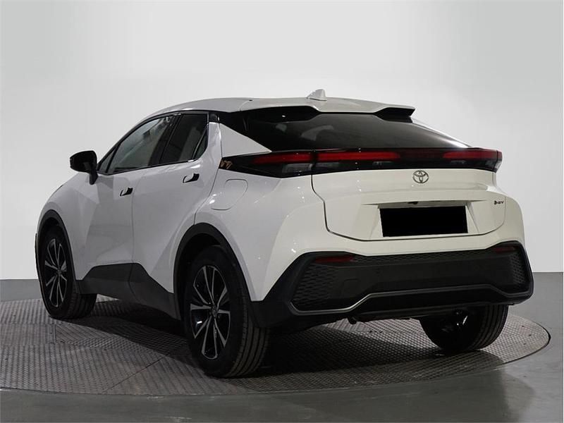 Usado Toyota C-HR Advance 140 CV (102 kW) 2025 Blanco SUV