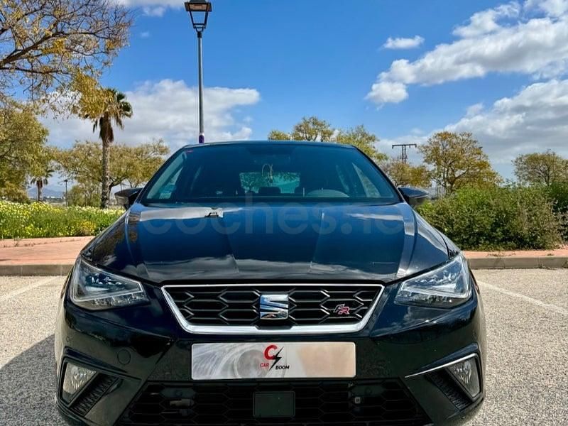 Usado Seat Ibiza FR 90 CV (66 kW) 2021 Negro Utilitario