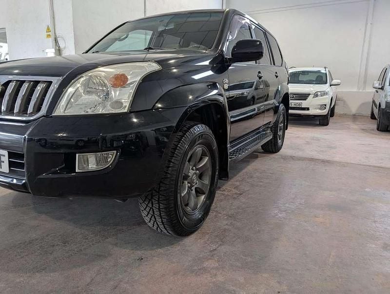 Begagnad Toyota Land Cruiser 173 HK (127 kW) 2007 Svart SUV