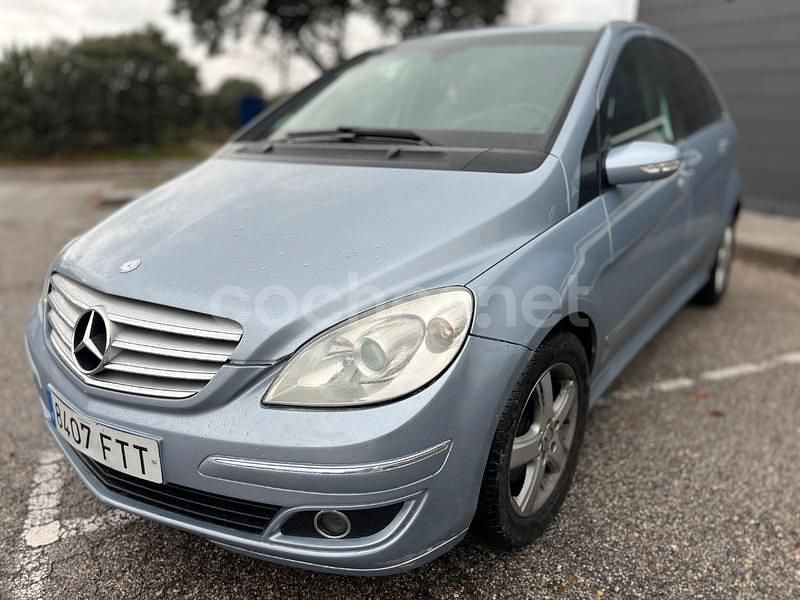 Gris / plata Usado 2006 Mercedes B200 Monovolumen | 4990 € (Precio justo) - Imagen 1/4