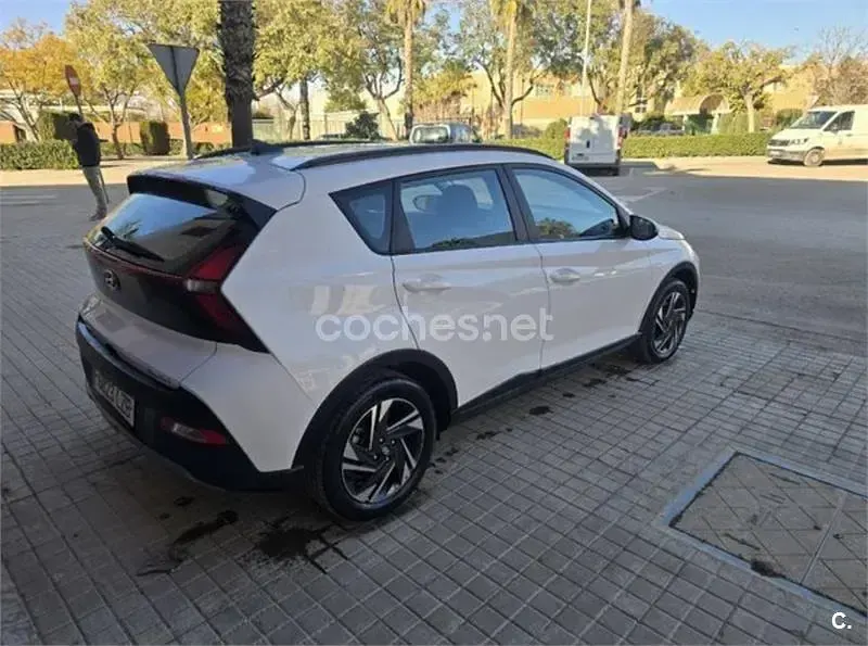 Usado Hyundai Bayon 84 CV (61 kW) 2022 Blanco SUV