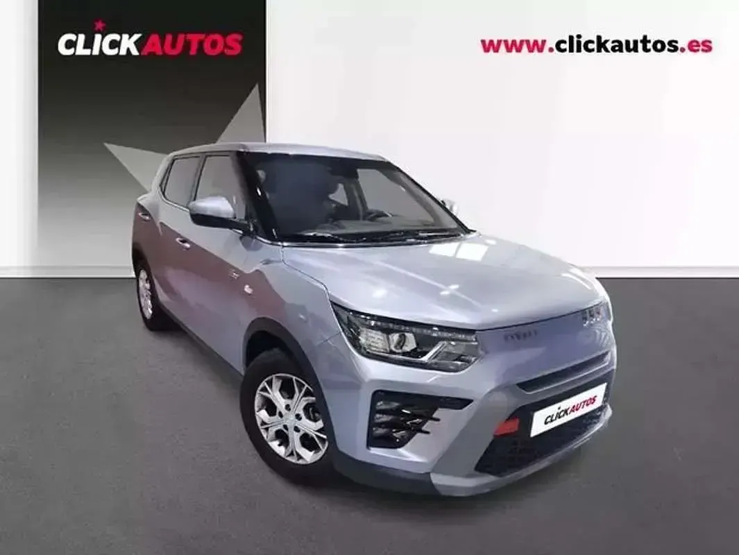 Usado SsangYong Tivoli 162 CV (119 kW) 2025 Gris SUV